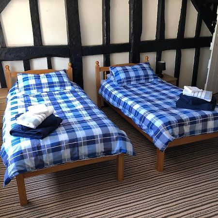 The Crown Inn & B&B Newcastle  Екстериор снимка
