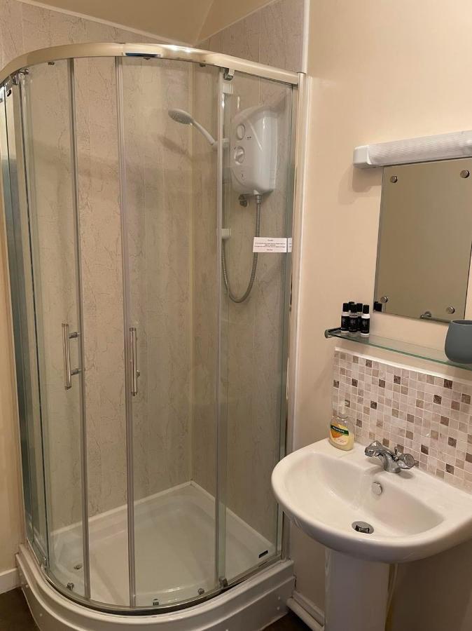 The Crown Inn & B&B Newcastle  Екстериор снимка