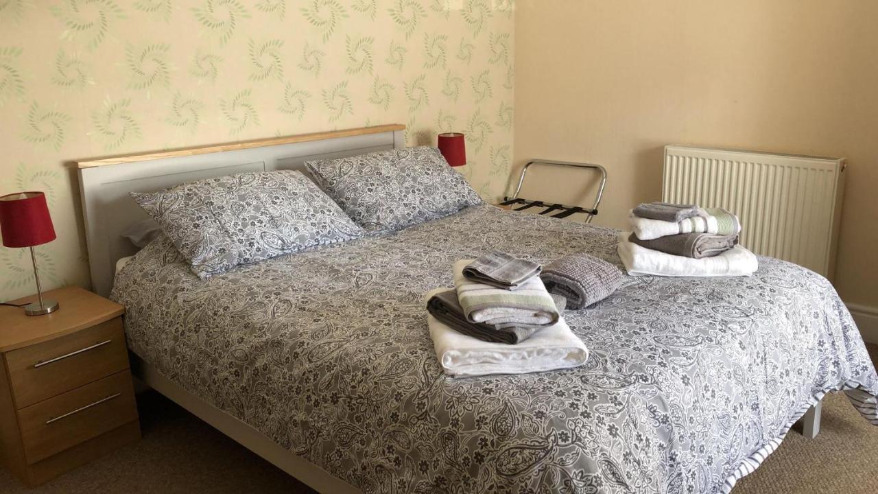 The Crown Inn & B&B Newcastle  Екстериор снимка